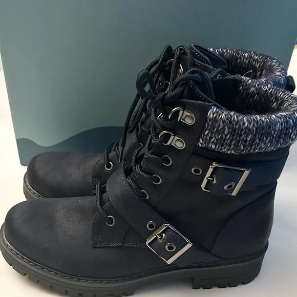 Cliff By White Mountain Woman’s Boots Size 7.5 NIB - Picture 2 of 10